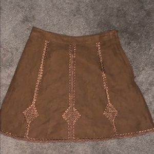 Size 4 tan summer skirt.